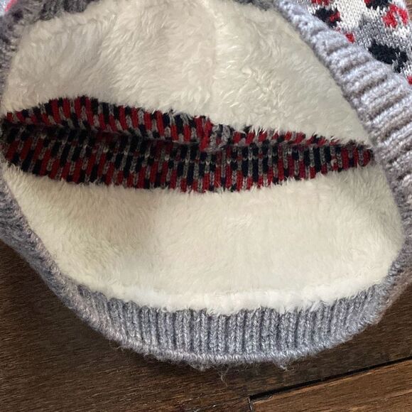Vera Bradley beanie toboggan pom Pom red gray black winter - Picture 5 of 7